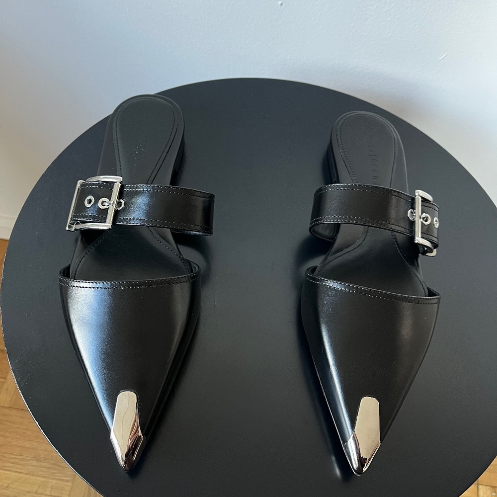 Alexander McQueen flats